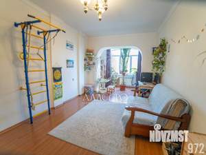 3-к квартира, вторичка, 76м2, 1/2 этаж