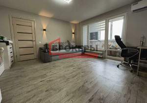 2-к квартира, вторичка, 61м2, 9/9 этаж