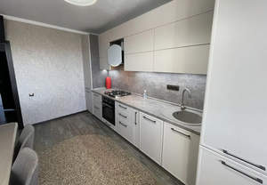 2-к квартира, вторичка, 74м2, 2/10 этаж