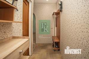 2-к квартира, вторичка, 43м2, 1/5 этаж