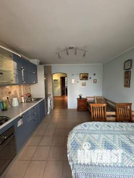2-к квартира, вторичка, 58м2, 1/5 этаж