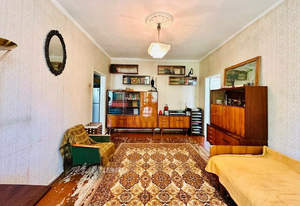 2-к квартира, вторичка, 43м2, 3/3 этаж