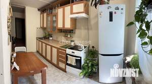 4-к квартира, вторичка, 82м2, 1/9 этаж