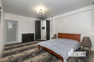 2-к квартира, вторичка, 74м2, 1/10 этаж