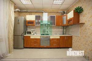 2-к квартира, вторичка, 74м2, 1/5 этаж