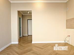 2-к квартира, вторичка, 58м2, 1/10 этаж