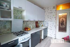 4-к квартира, вторичка, 70м2, 4/9 этаж