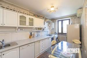 3-к квартира, вторичка, 74м2, 3/5 этаж