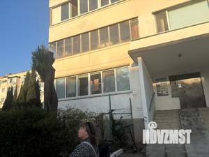 2-к квартира, вторичка, 60м2, 1/12 этаж