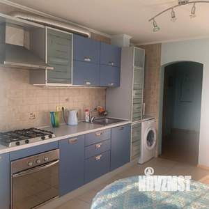 2-к квартира, вторичка, 58м2, 1/5 этаж