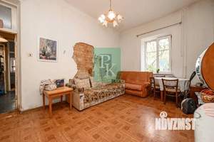 2-к квартира, вторичка, 63м2, 1/2 этаж