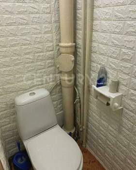 4-к квартира, вторичка, 82м2, 1/5 этаж