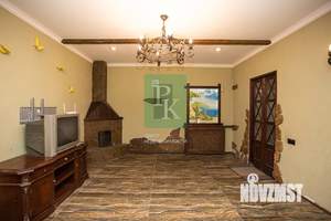 3-к квартира, вторичка, 86м2, 1/2 этаж
