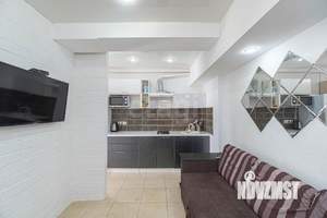 Студия квартира, вторичка, 38м2, 1/6 этаж