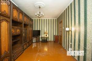 3-к квартира, вторичка, 63м2, 5/5 этаж