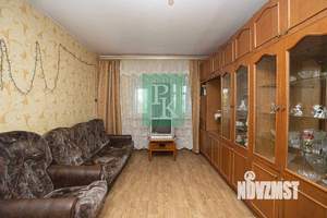 2-к квартира, вторичка, 80м2, 1/1 этаж