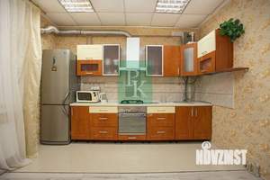 2-к квартира, вторичка, 74м2, 1/5 этаж