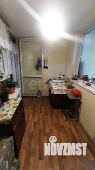 2-к квартира, вторичка, 42м2, 1/5 этаж