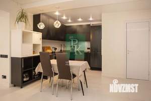 3-к квартира, вторичка, 68м2, 1/5 этаж