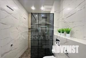 2-к квартира, вторичка, 60м2, 1/8 этаж