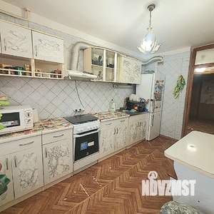 3-к квартира, вторичка, 70м2, 1/9 этаж