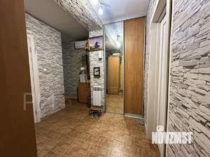 2-к квартира, вторичка, 55м2, 1/5 этаж