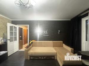 2-к квартира, вторичка, 60м2, 1/1 этаж