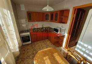 2-к квартира, вторичка, 52м2, 1/5 этаж