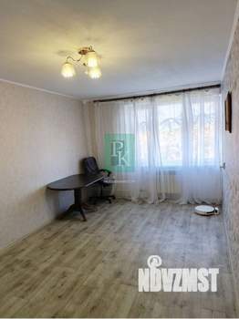 3-к квартира, вторичка, 62м2, 5/5 этаж