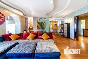 3-к квартира, вторичка, 136м2, 5/6 этаж