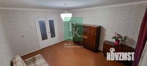 2-к квартира, вторичка, 55м2, 1/3 этаж