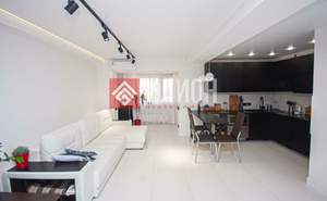 2-к квартира, вторичка, 68м2, 1/5 этаж