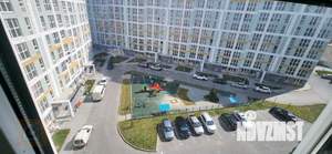 2-к квартира, вторичка, 64м2, 1/9 этаж