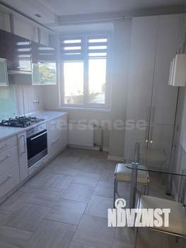 2-к квартира, вторичка, 54м2, 1/9 этаж