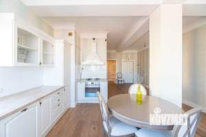 3-к квартира, вторичка, 122м2, 3/4 этаж