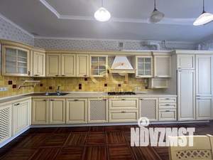 3-к квартира, вторичка, 103м2, 2/6 этаж
