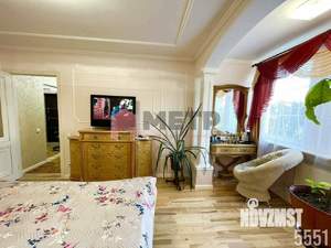 2-к квартира, вторичка, 64м2, 1/10 этаж