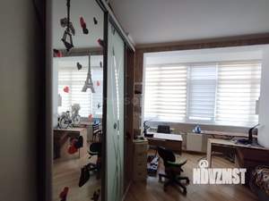 2-к квартира, вторичка, 56м2, 1/9 этаж