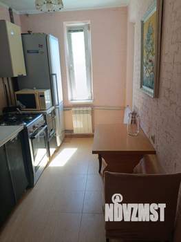 2-к квартира, вторичка, 62м2, 3/10 этаж