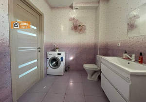 3-к квартира, вторичка, 107м2, 1/2 этаж