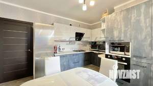 2-к квартира, вторичка, 65м2, 1/10 этаж