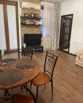 2-к квартира, вторичка, 60м2, 3/3 этаж