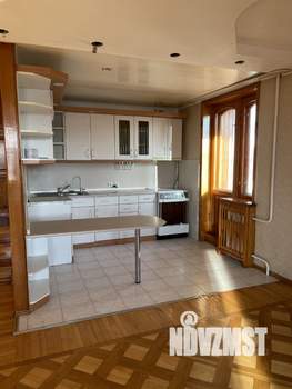 4-к квартира, вторичка, 144м2, 5/5 этаж