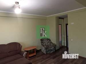 2-к квартира, вторичка, 43м2, 1/5 этаж