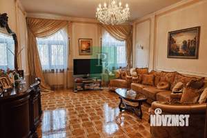 5-к квартира, вторичка, 157м2, 3/3 этаж
