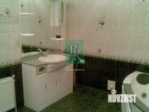 4-к квартира, вторичка, 169м2, 2/5 этаж