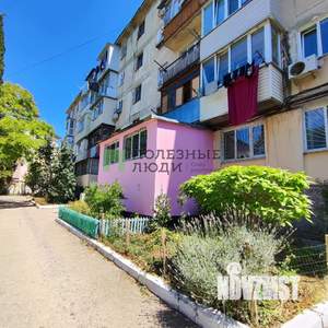 3-к квартира, вторичка, 57м2, 1/5 этаж