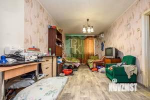 2-к квартира, вторичка, 41м2, 1/5 этаж
