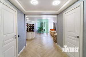 3-к квартира, вторичка, 110м2, 1/9 этаж
