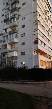 2-к квартира, вторичка, 57м2, 1/1 этаж